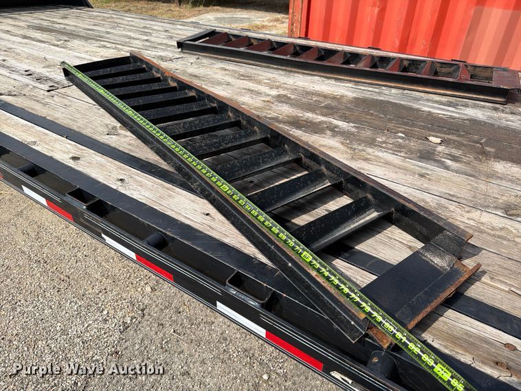 image for item DX5862 2018 Load Trail equipment trailer