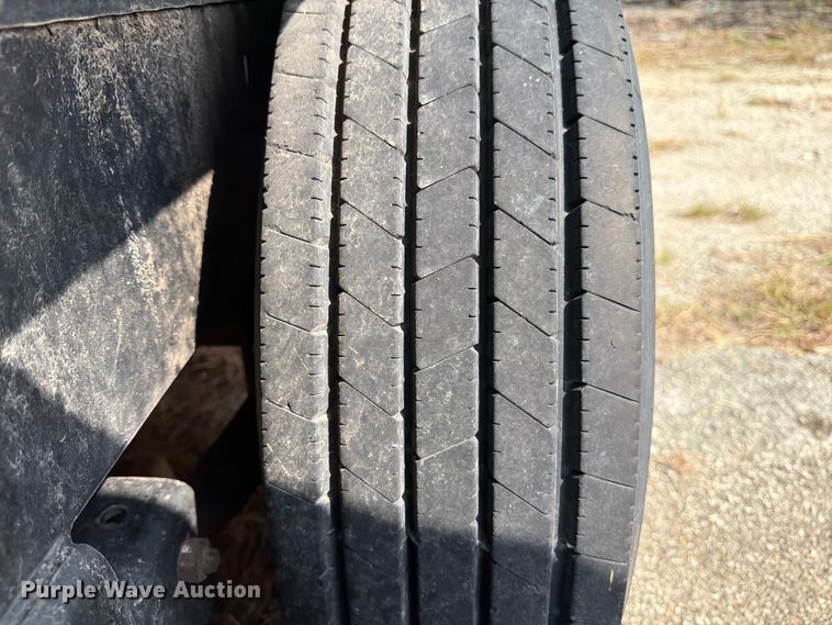 image for item DX5862 2018 Load Trail equipment trailer