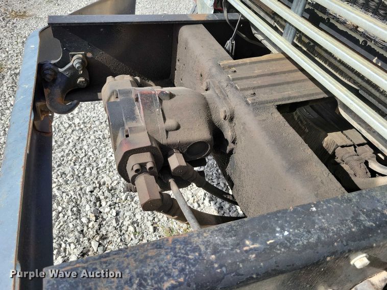 image for item DX6463 1995 Ford L9000 dump truck