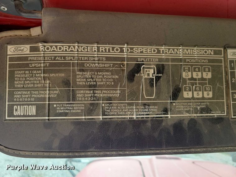 image for item DX6463 1995 Ford L9000 dump truck