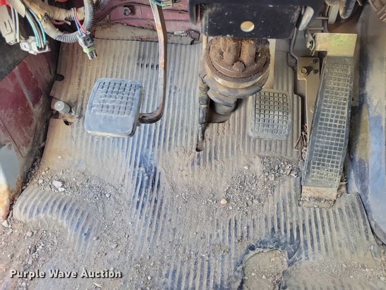 image for item DX6463 1995 Ford L9000 dump truck