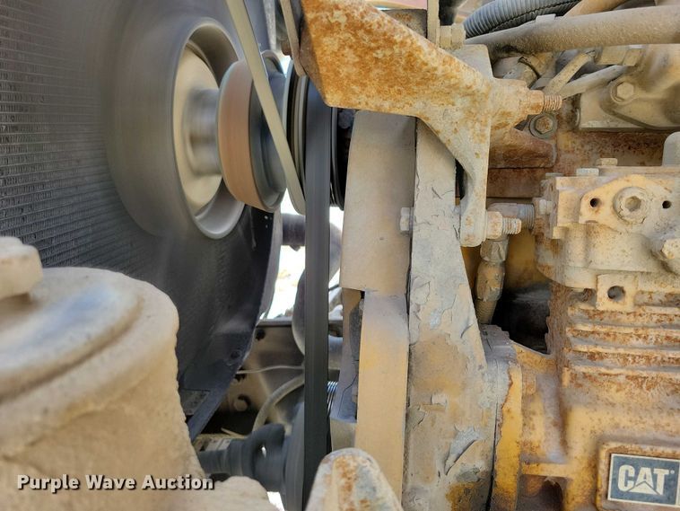 image for item DX6463 1995 Ford L9000 dump truck