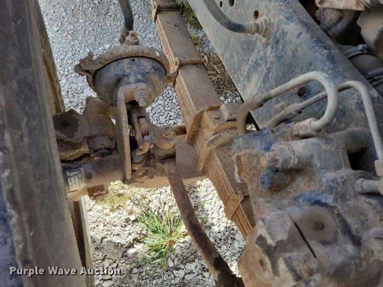 image for item DX6463 1995 Ford L9000 dump truck