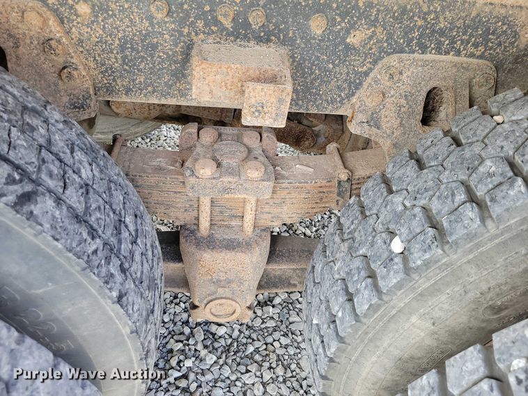 image for item DX6463 1995 Ford L9000 dump truck