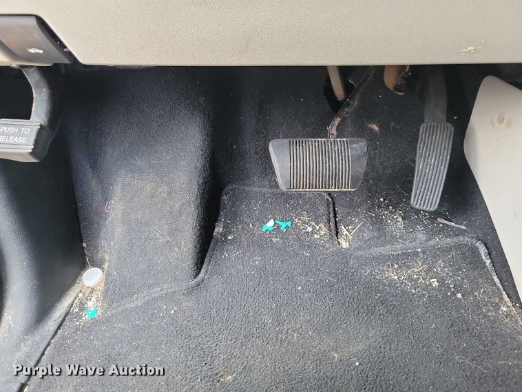 image for item DX6468 2012 Dodge Grand Caravan van