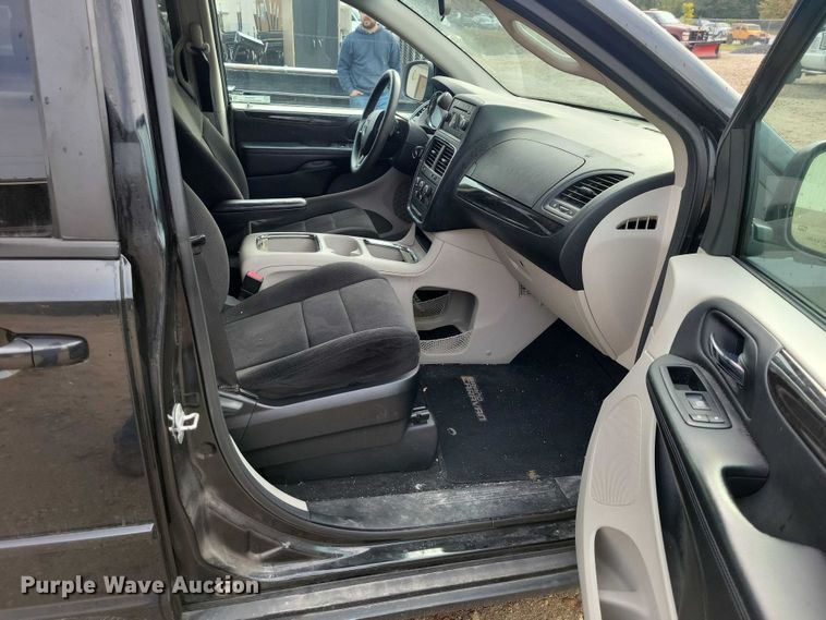 image for item DX6468 2012 Dodge Grand Caravan van