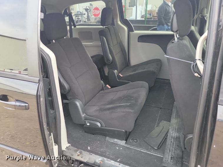 image for item DX6468 2012 Dodge Grand Caravan van