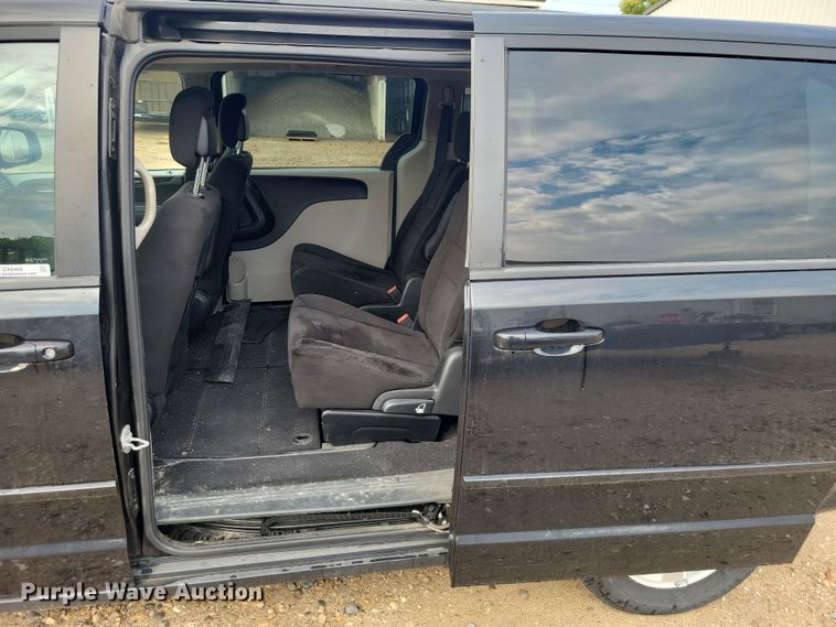 image for item DX6468 2012 Dodge Grand Caravan van