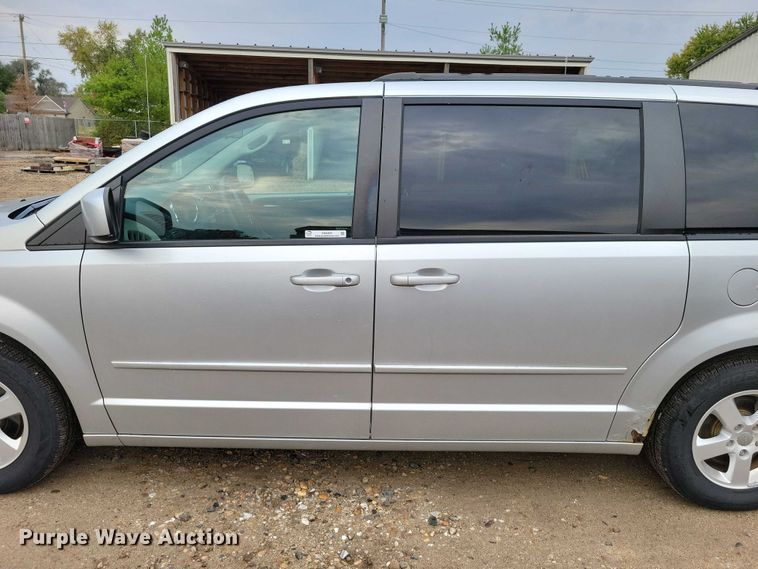 image for item DX6469 2012 Dodge Grand Caravan van
