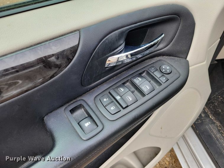 image for item DX6469 2012 Dodge Grand Caravan van