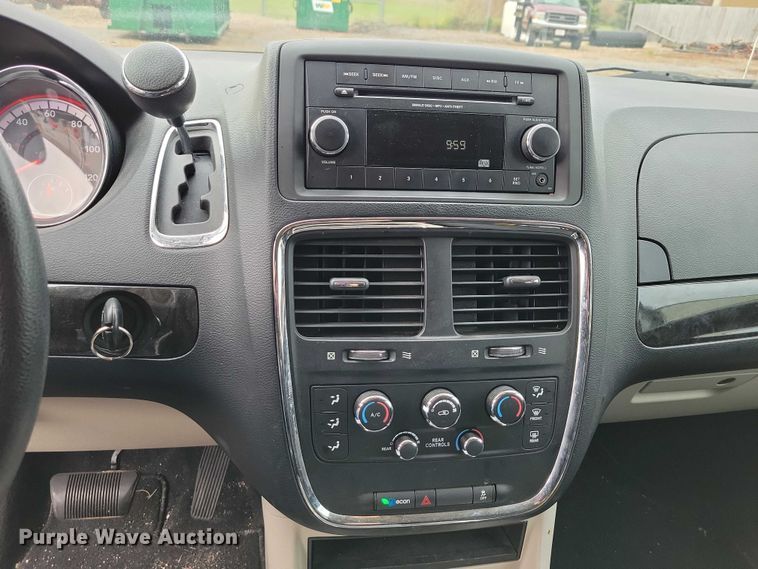 image for item DX6469 2012 Dodge Grand Caravan van