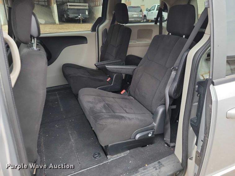 image for item DX6469 2012 Dodge Grand Caravan van