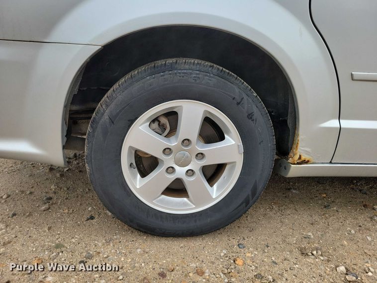 image for item DX6469 2012 Dodge Grand Caravan van