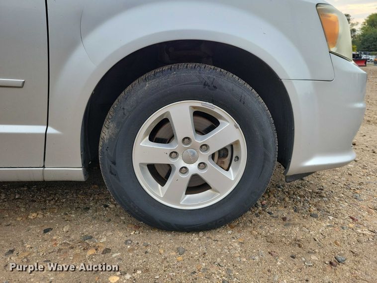 image for item DX6469 2012 Dodge Grand Caravan van