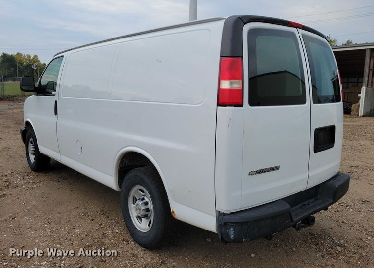 image for item DX6470 2009 Chevrolet Express 2500 van