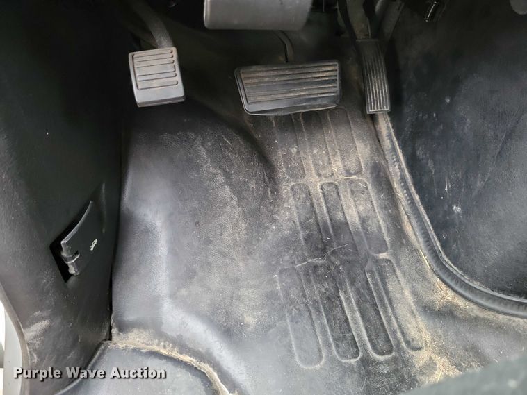 image for item DX6470 2009 Chevrolet Express 2500 van