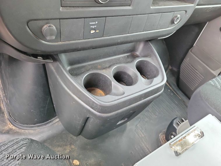 image for item DX6470 2009 Chevrolet Express 2500 van