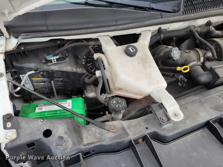 image for item DX6470 2009 Chevrolet Express 2500 van