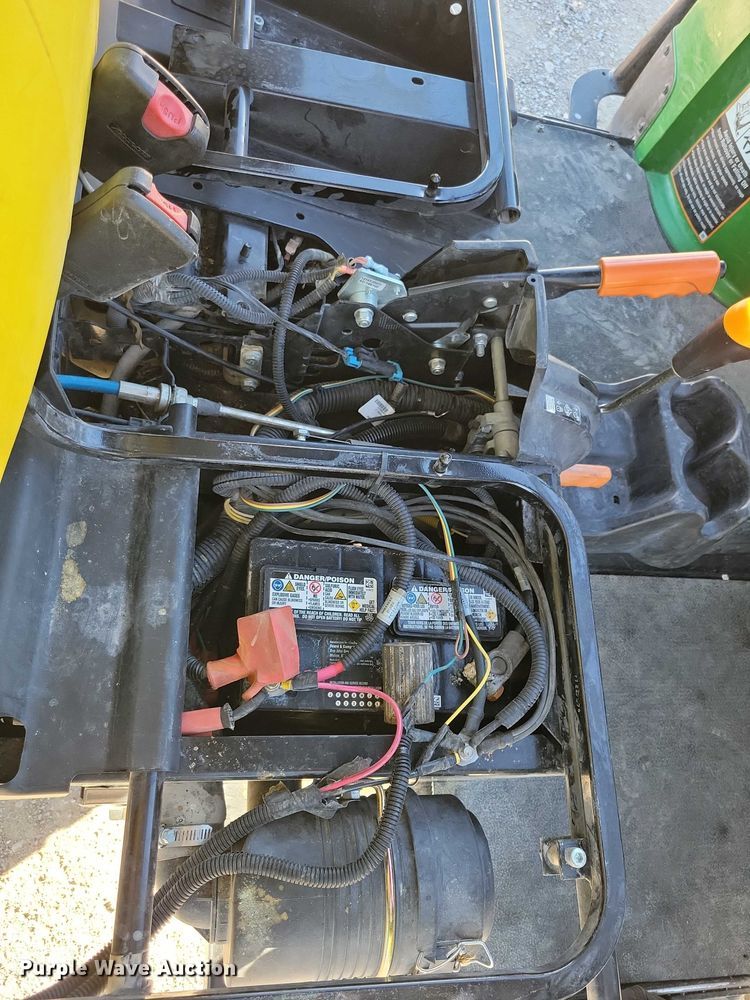 image for item DX6545 2014 John Deere  Gator 825i utility vehicle