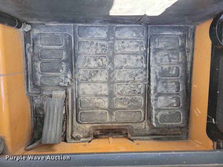 image for item DX6546 2018 Case TR310 tracked skid steer loader