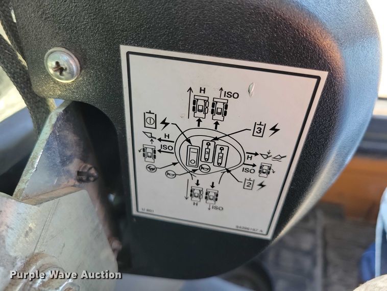 image for item DX6546 2018 Case TR310 tracked skid steer loader