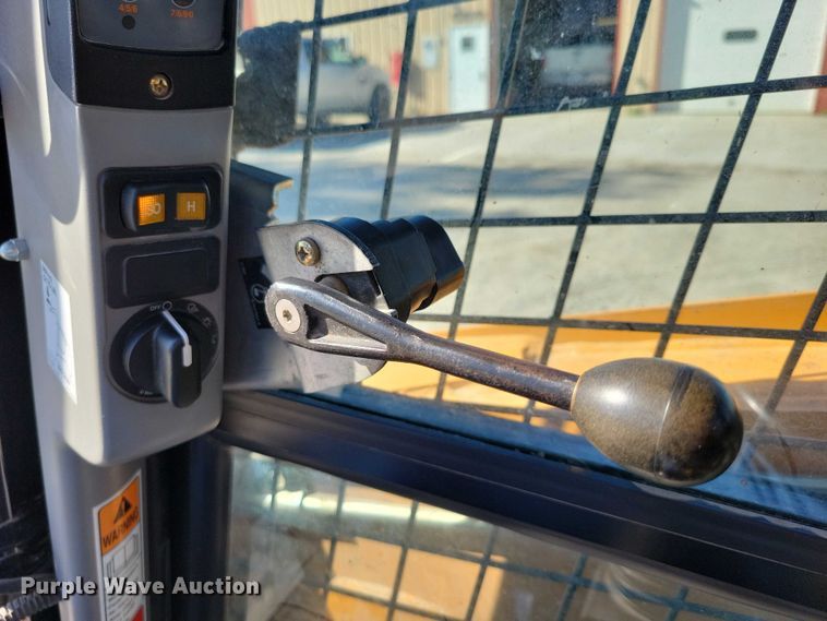 image for item DX6546 2018 Case TR310 tracked skid steer loader