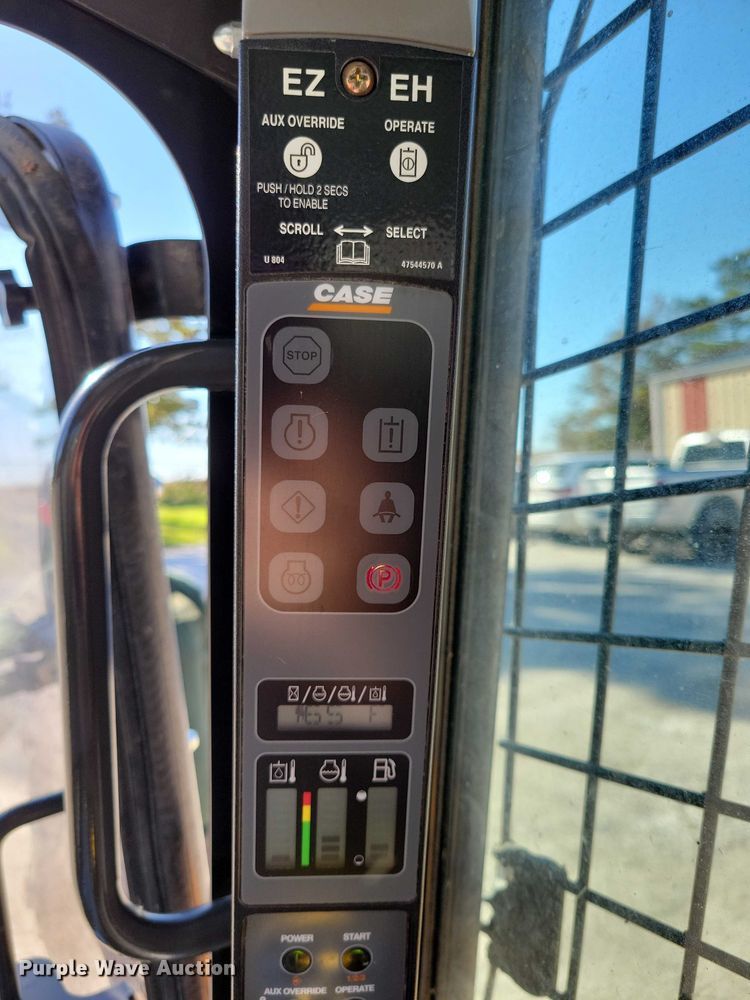 image for item DX6546 2018 Case TR310 tracked skid steer loader