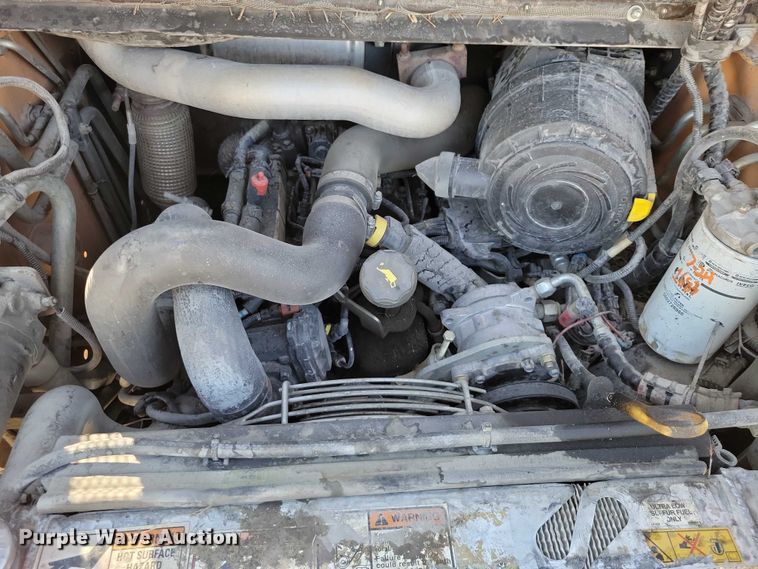 image for item DX6546 2018 Case TR310 tracked skid steer loader