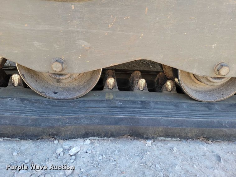 image for item DX6546 2018 Case TR310 tracked skid steer loader