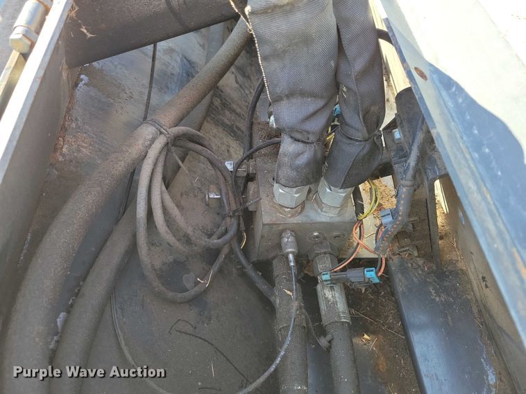 image for item DX6547 2012 Bobcat FRC60 skid steer mulcher