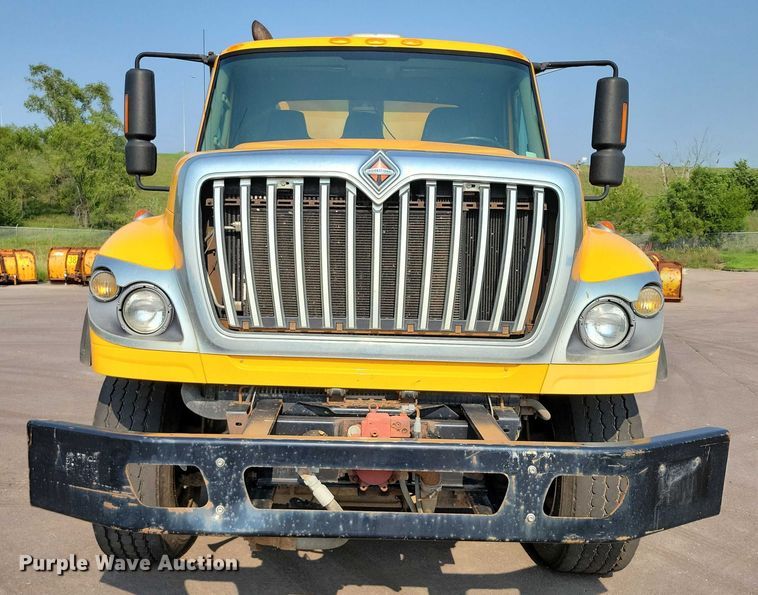 image for item DX7269 2012 International  7500 dump truck