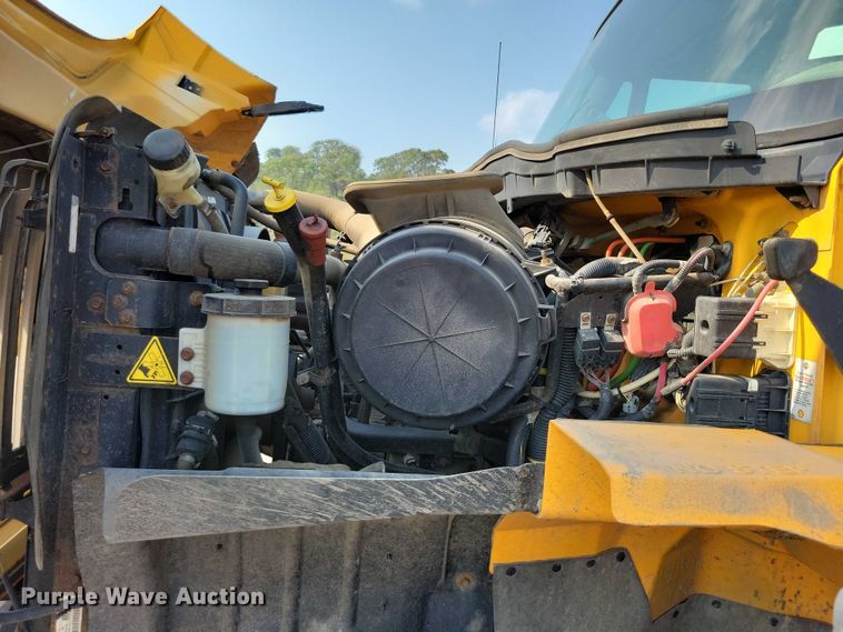 image for item DX7269 2012 International  7500 dump truck