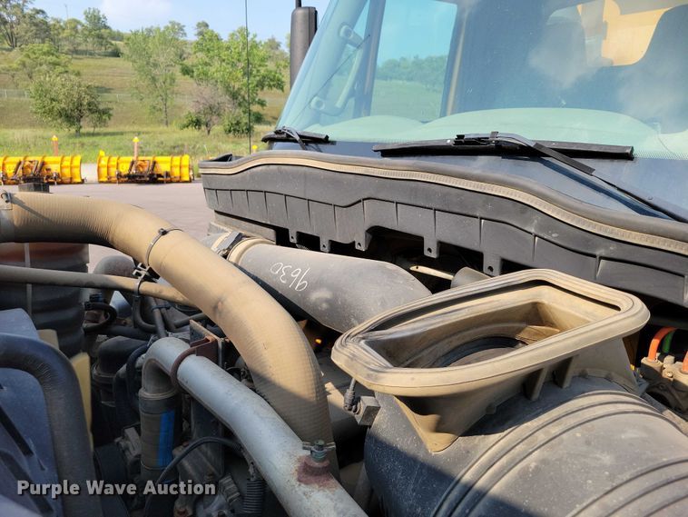 image for item DX7269 2012 International  7500 dump truck