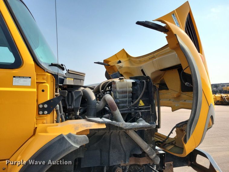 image for item DX7269 2012 International  7500 dump truck