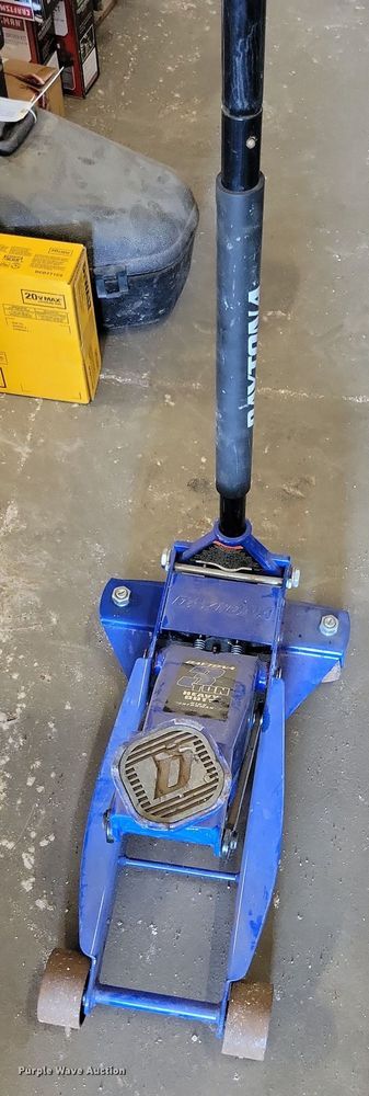 image for item DX7310 Tools