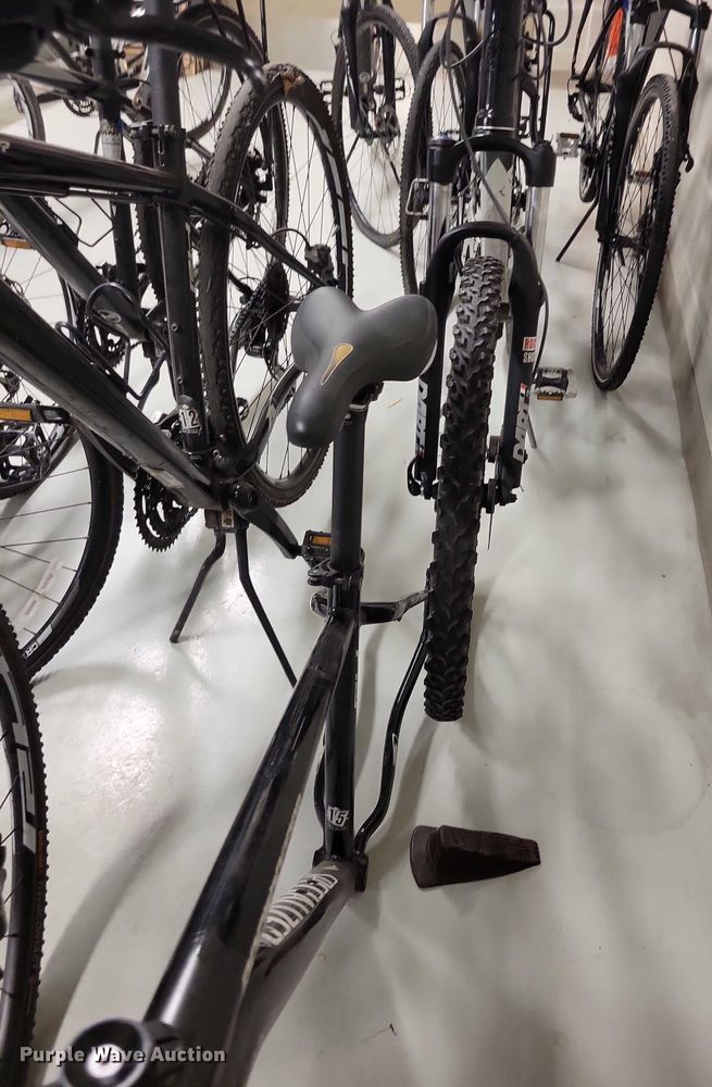 image for item DX7372 (9) bicycles