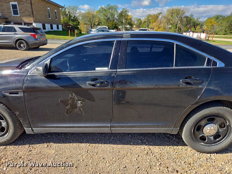 image for item DY1418 2014 Ford Taurus Police Interceptor 