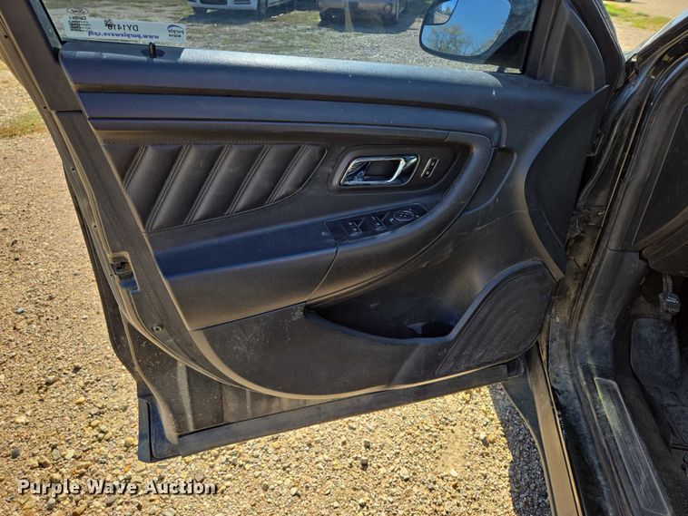 image for item DY1418 2014 Ford Taurus Police Interceptor 