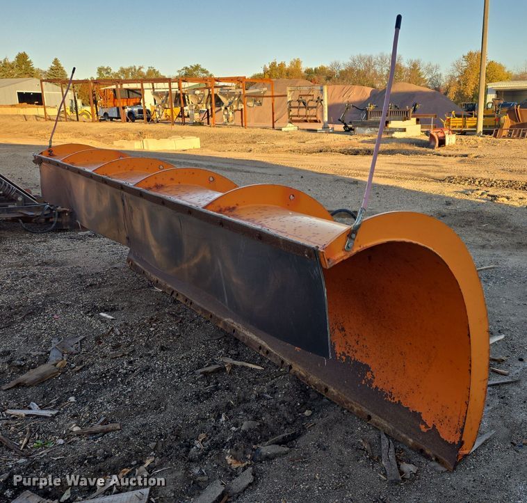 image for item DY1437 Monroe MP41R12-ISCT snow plow