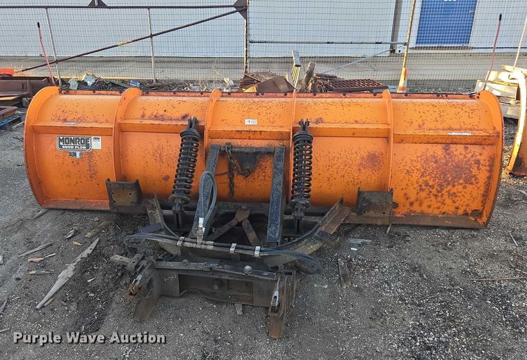 image for item DY1437 Monroe MP41R12-ISCT snow plow