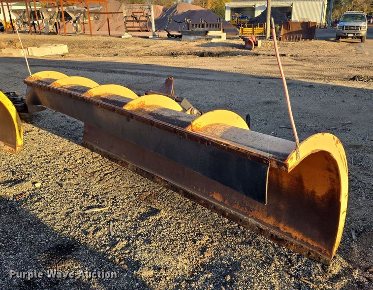 image for item DY1438 Monroe MP41R12-ISCT snow plow