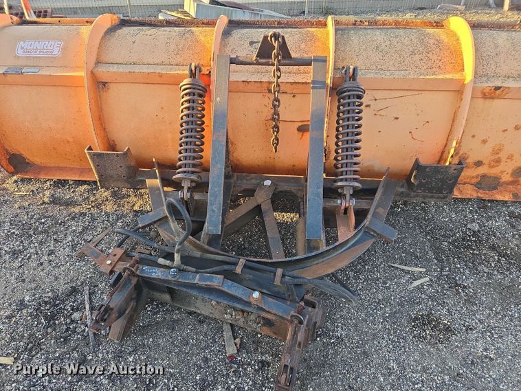 image for item DY1438 Monroe MP41R12-ISCT snow plow