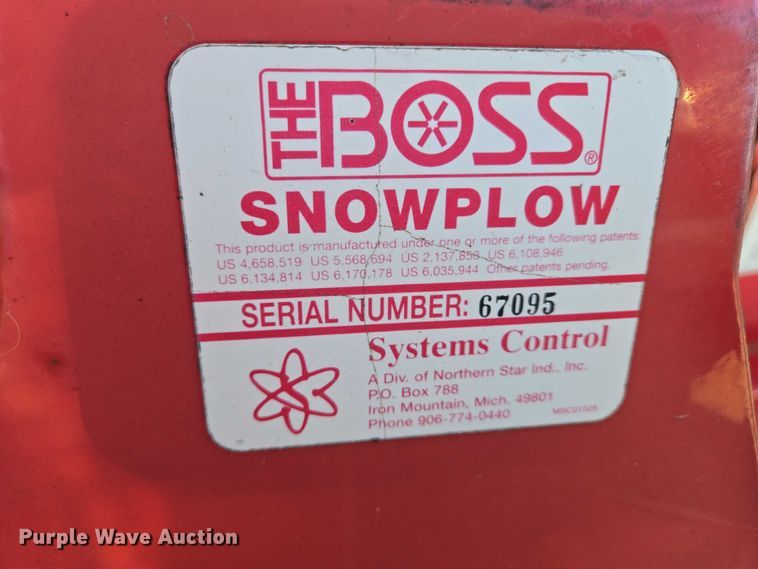 image for item DY1444 2003 Chevrolet Silverado 2500HD Ext. Cab pickup truck