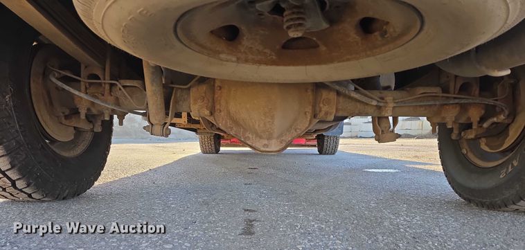 image for item DY1444 2003 Chevrolet Silverado 2500HD Ext. Cab pickup truck