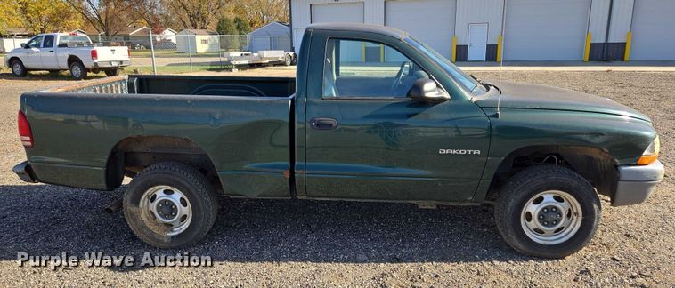 image for item DY1445 2001 Dodge Dakota pickup truck