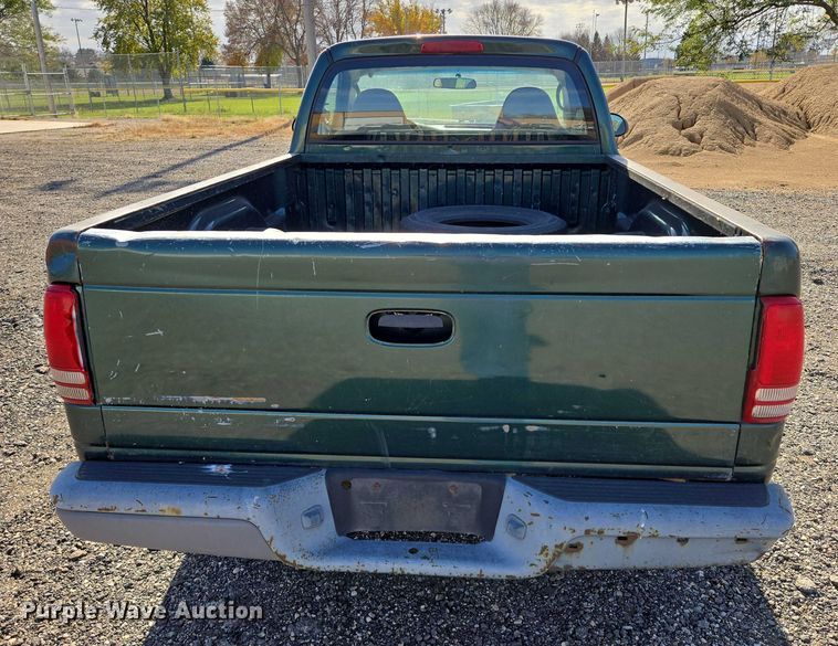 image for item DY1445 2001 Dodge Dakota pickup truck