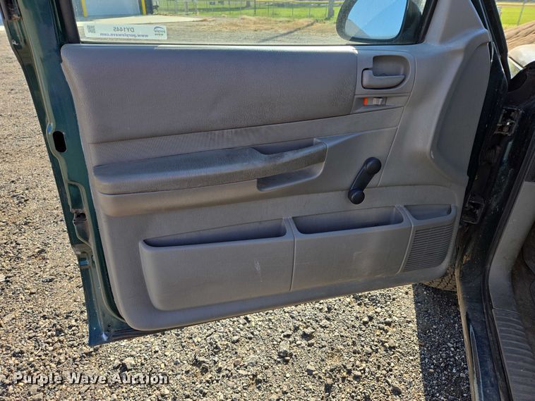 image for item DY1445 2001 Dodge Dakota pickup truck