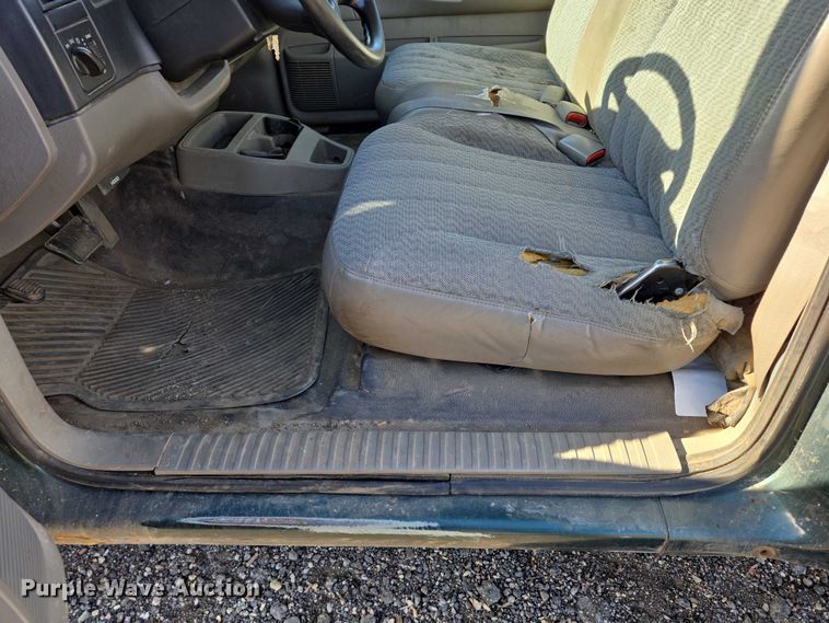 image for item DY1445 2001 Dodge Dakota pickup truck