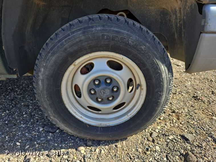 image for item DY1445 2001 Dodge Dakota pickup truck