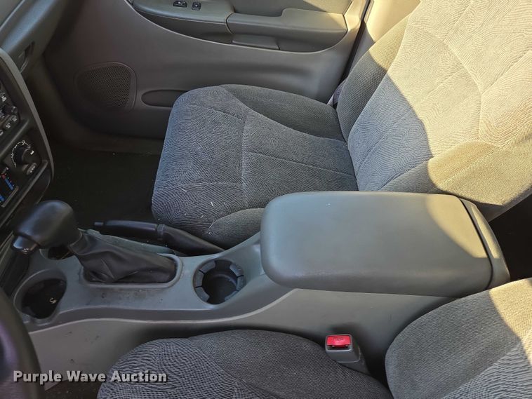 image for item DY1446 2004 Chevrolet TrailBlazer SUV